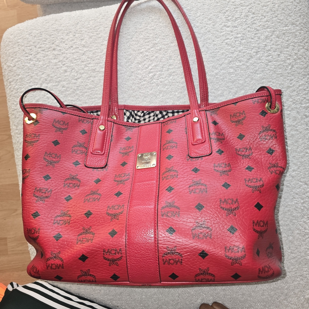 MCM Liz Red Leather Tote, Medium